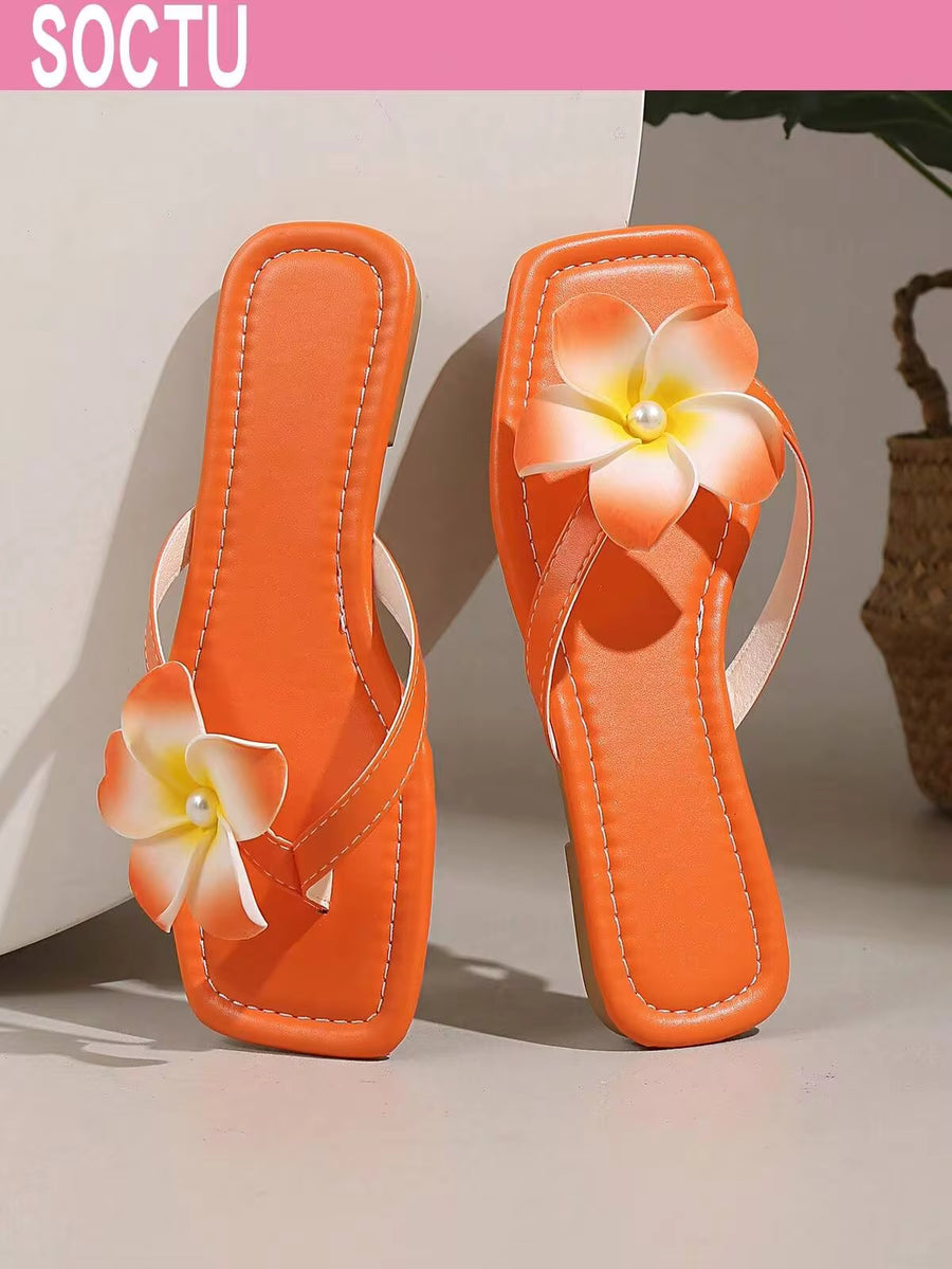 SOCTU Women's Flower Decor Flip Flops, Square Toe, Flat Beach Sandals For Summer Vacation
